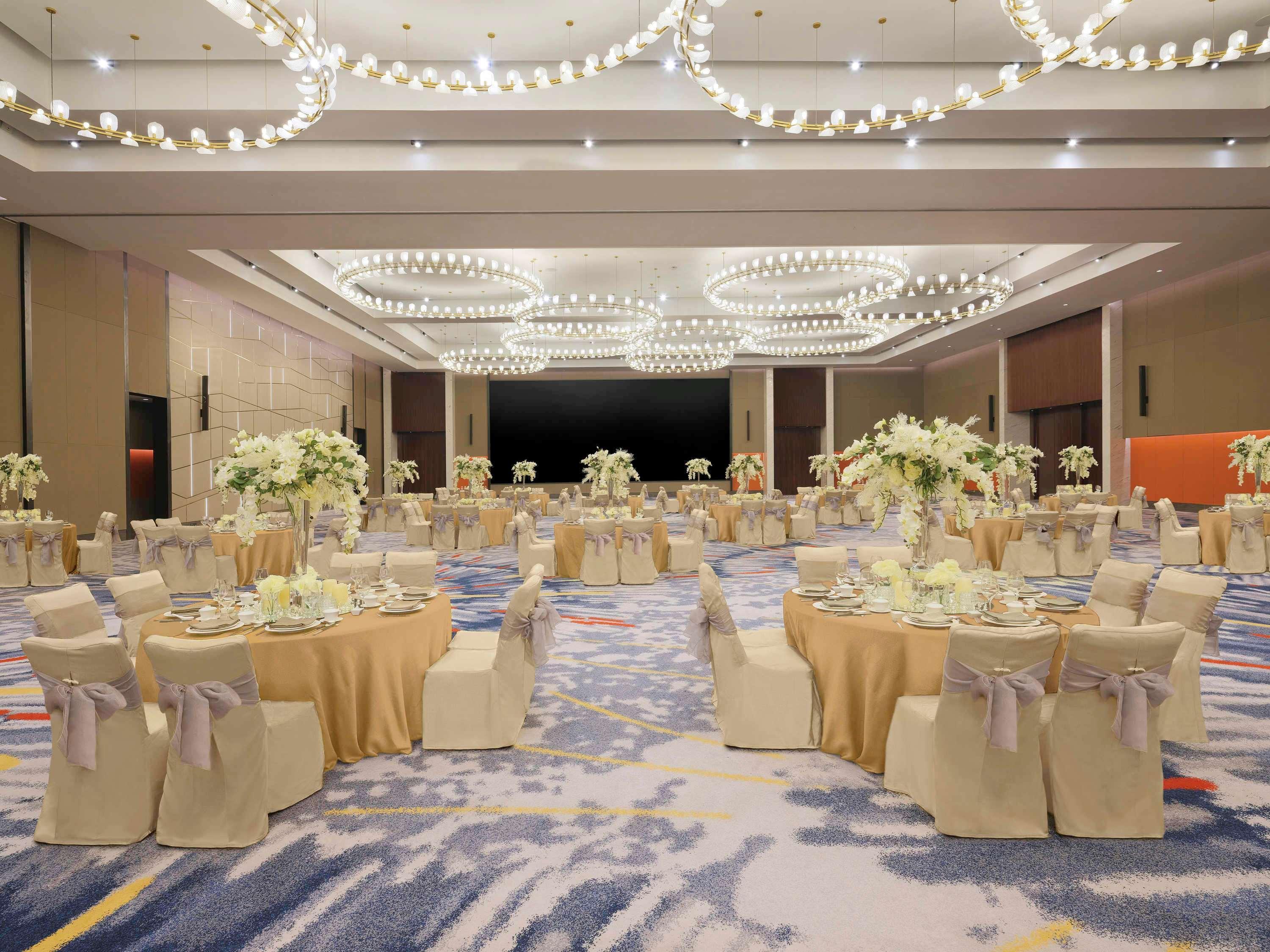 Pullman Bandung Grand Central Exterior foto