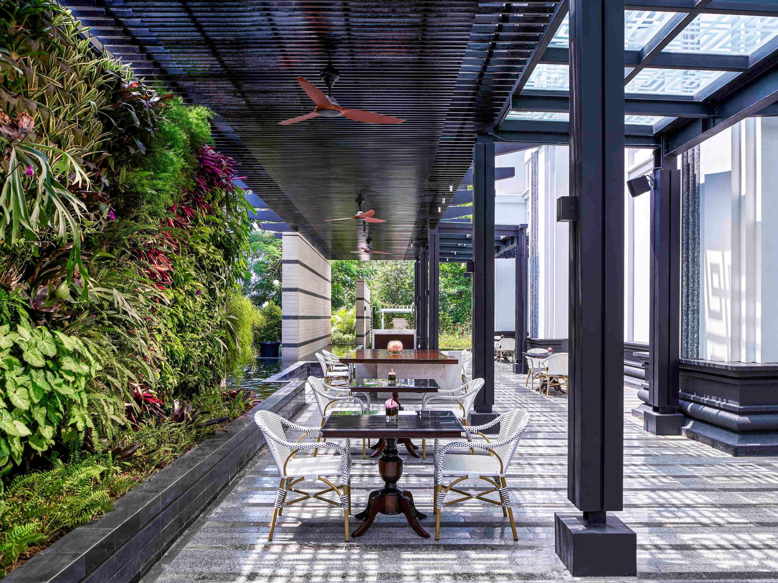 Pullman Bandung Grand Central Exterior foto