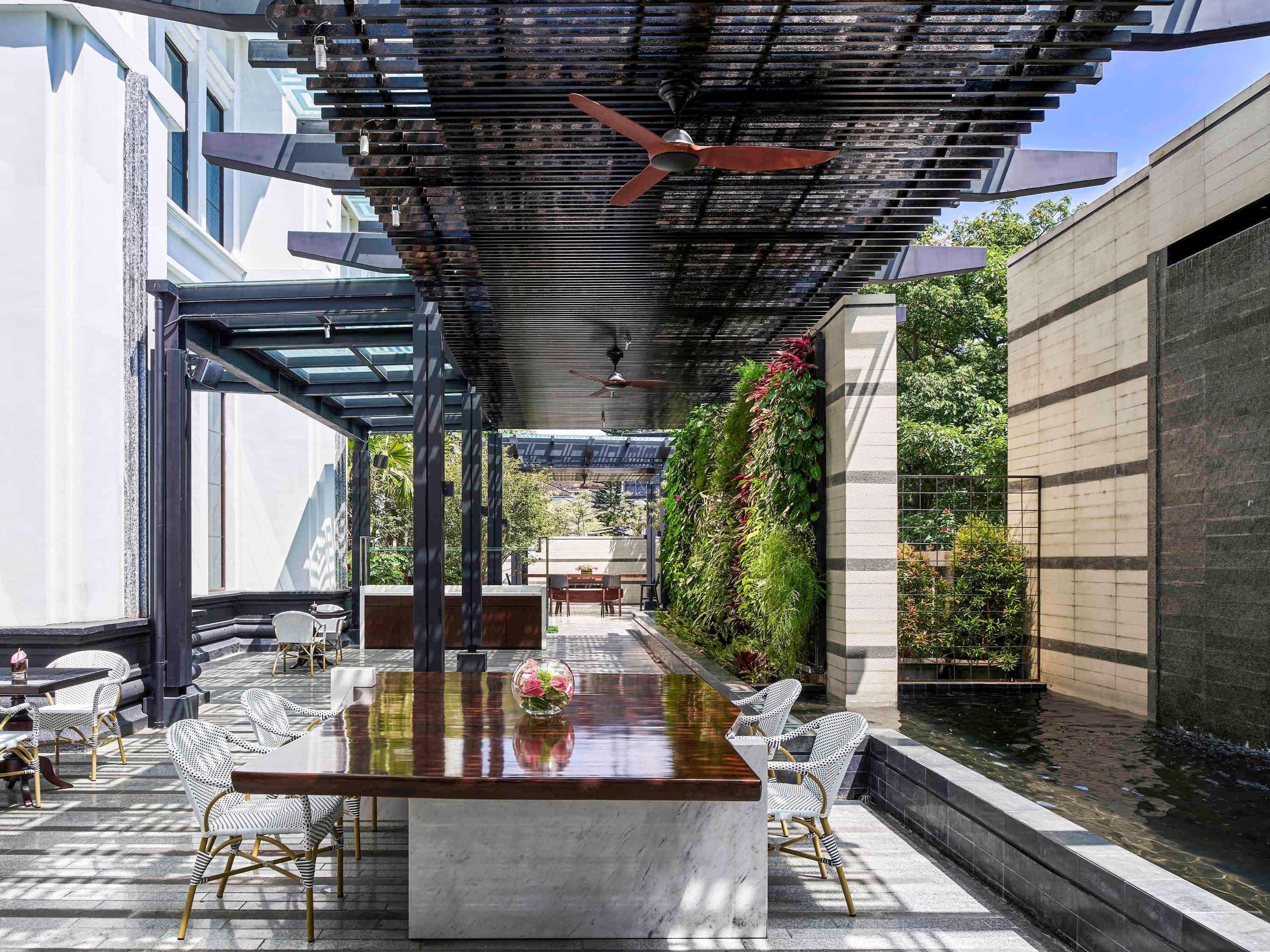 Pullman Bandung Grand Central Exterior foto